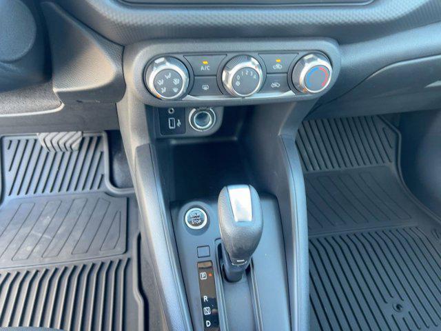 new 2025 Nissan Kicks car, priced at $22,021