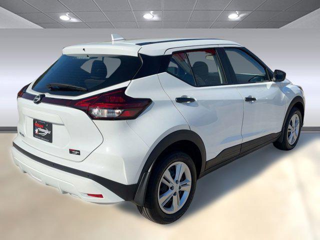 new 2025 Nissan Kicks car, priced at $22,021