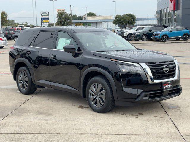 new 2025 Nissan Pathfinder car, priced at $30,441