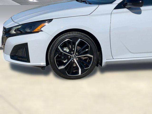 new 2025 Nissan Altima car, priced at $31,491