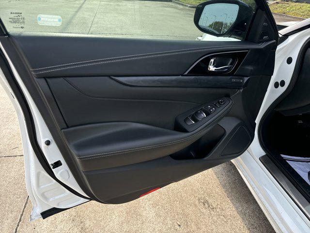 used 2023 Nissan Maxima car, priced at $33,498
