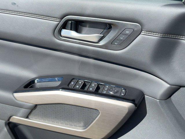 new 2025 Nissan Pathfinder car, priced at $43,791