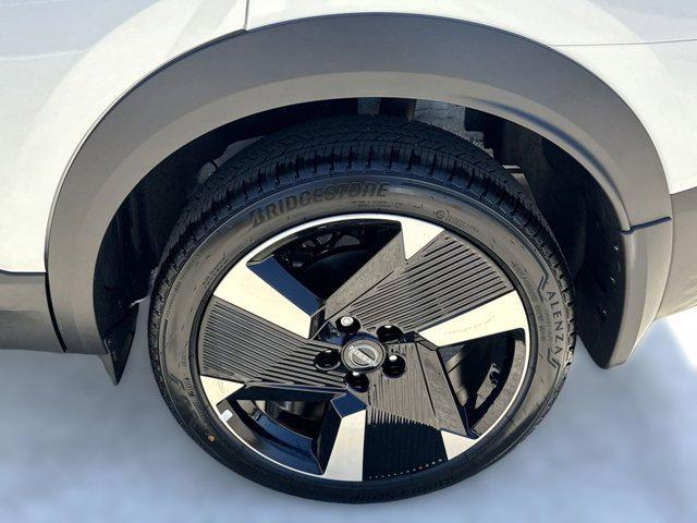 new 2025 Nissan Kicks car, priced at $25,092