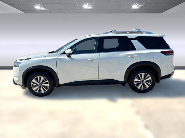 used 2022 Nissan Pathfinder car, priced at $27,999