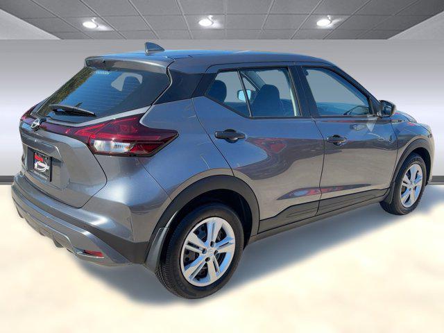 new 2025 Nissan Kicks car, priced at $22,021
