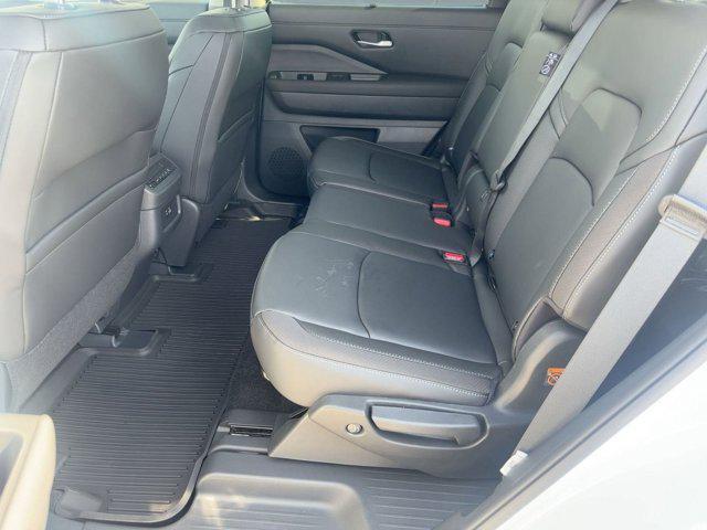 new 2025 Nissan Pathfinder car, priced at $35,491