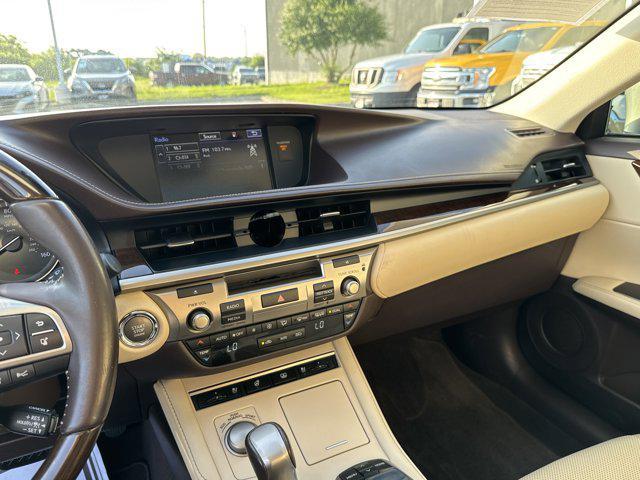 used 2016 Lexus ES 350 car, priced at $19,999