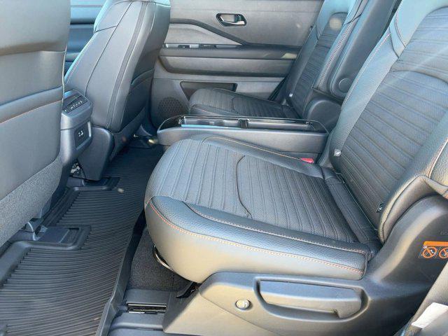 new 2025 Nissan Pathfinder car, priced at $36,991