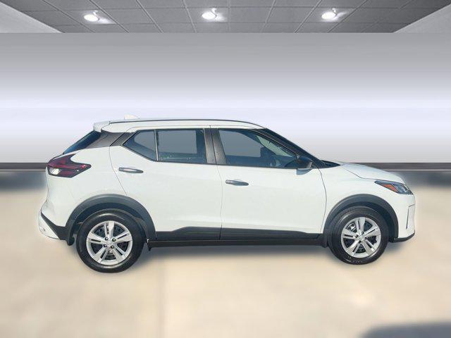 new 2025 Nissan Kicks car, priced at $21,821