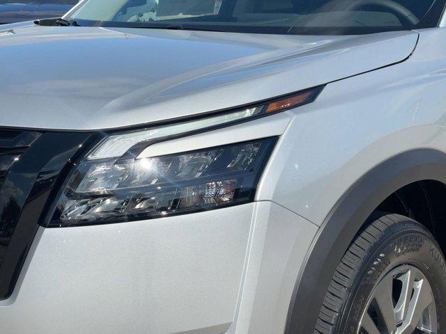 new 2025 Nissan Pathfinder car, priced at $34,391