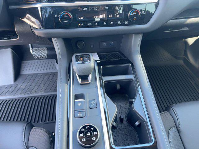 new 2025 Nissan Pathfinder car, priced at $38,491