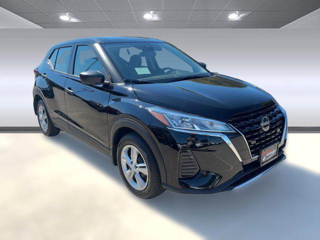 new 2025 Nissan Kicks car, priced at $22,021