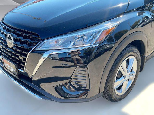new 2025 Nissan Kicks car, priced at $22,021