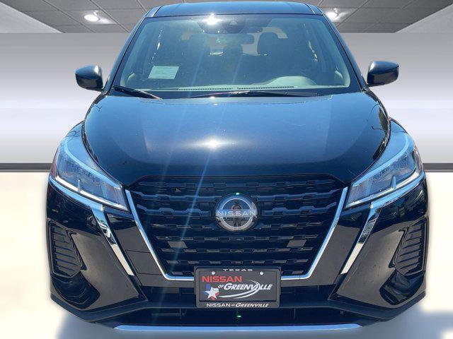 new 2025 Nissan Kicks car, priced at $22,021