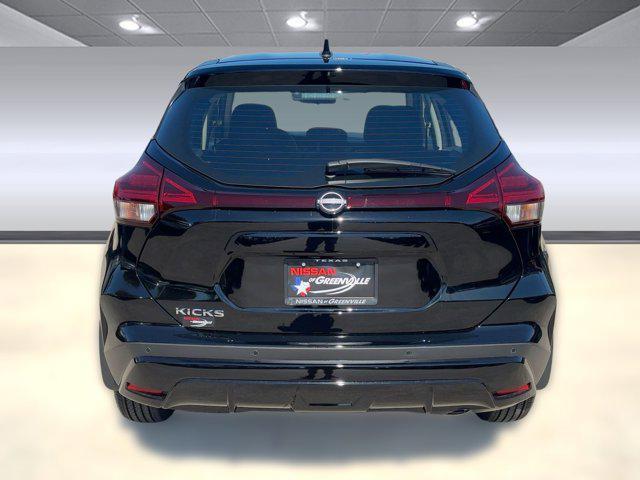 new 2025 Nissan Kicks car, priced at $22,021