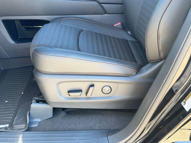 new 2025 Nissan Pathfinder car, priced at $37,491