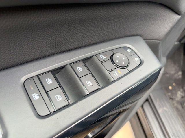 new 2025 Nissan Pathfinder car, priced at $33,991
