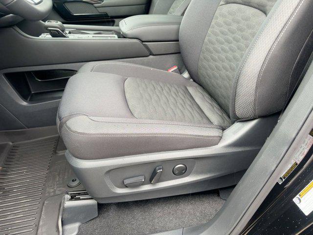 new 2025 Nissan Pathfinder car, priced at $33,991