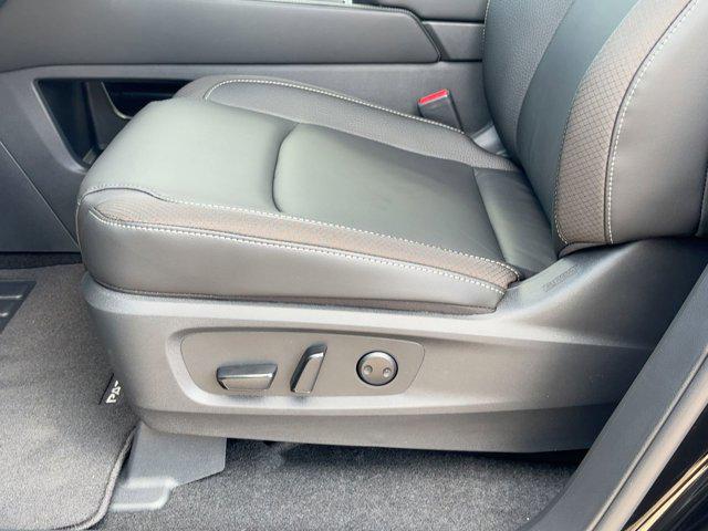 new 2025 Nissan Pathfinder car, priced at $36,591