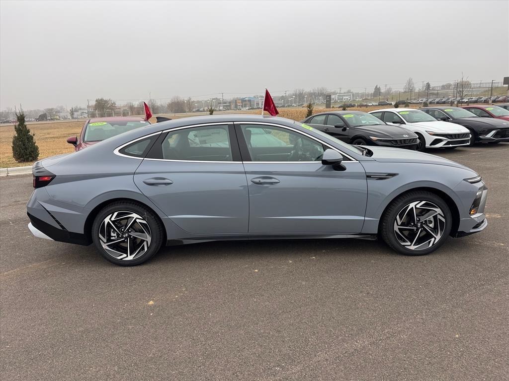 new 2026 Hyundai Sonata car, priced at $30,905
