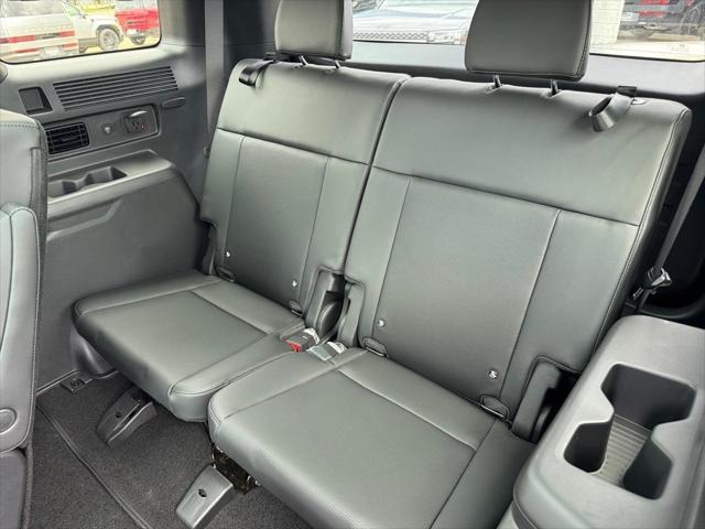 new 2025 Hyundai SANTA FE HEV car, priced at $49,925