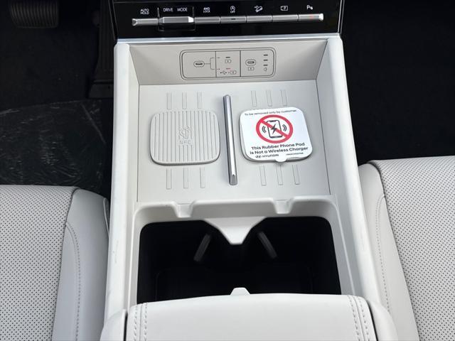 new 2025 Hyundai Santa Fe car, priced at $39,275