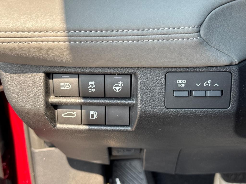 used 2019 Toyota Avalon Hybrid car, priced at $27,895