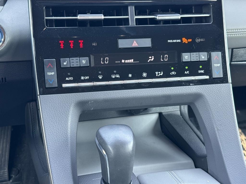 used 2019 Toyota Avalon Hybrid car, priced at $27,895