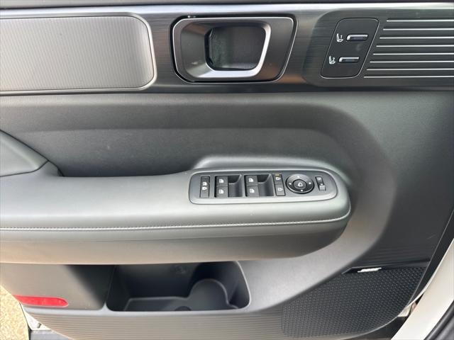 new 2025 Hyundai SANTA FE HEV car, priced at $51,544