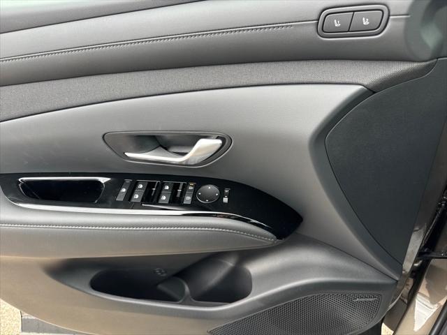 new 2025 Hyundai TUCSON Hybrid car, priced at $43,190
