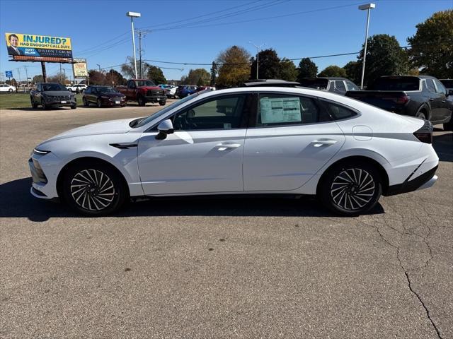 new 2025 Hyundai Sonata Hybrid car, priced at $38,557