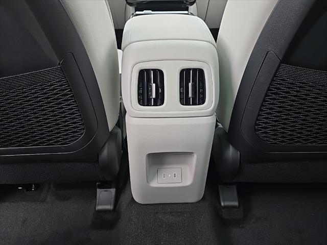 new 2025 Hyundai TUCSON Hybrid car, priced at $42,290