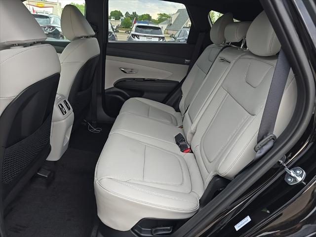 new 2025 Hyundai TUCSON Hybrid car, priced at $42,290