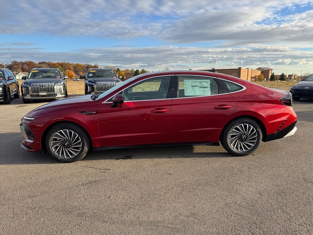 new 2026 Hyundai Sonata Hybrid car, priced at $39,150