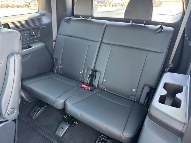 new 2025 Hyundai SANTA FE HEV car, priced at $49,625