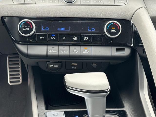 new 2025 Hyundai Elantra car, priced at $28,435