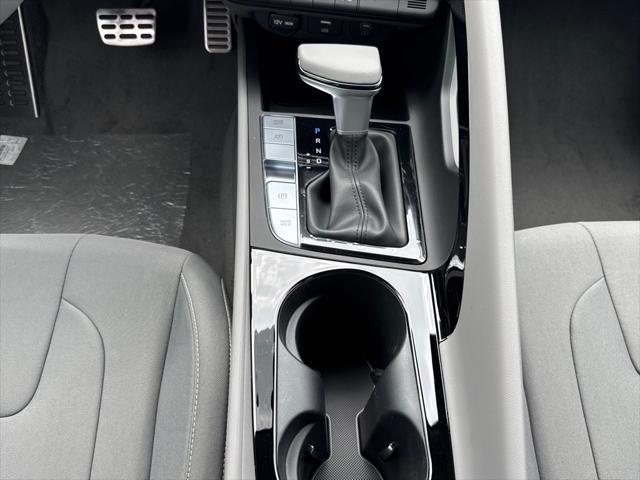 new 2025 Hyundai Elantra car, priced at $28,435