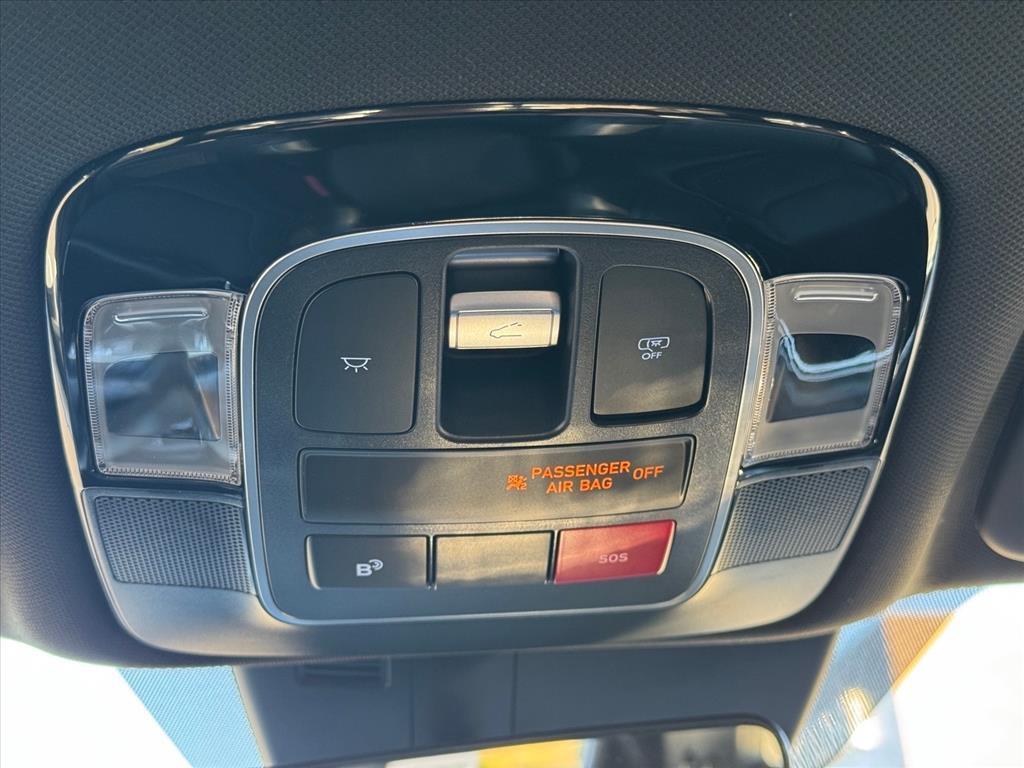 used 2025 Hyundai SANTA CRUZ car, priced at $32,560