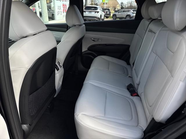 new 2025 Hyundai TUCSON Hybrid car, priced at $43,260