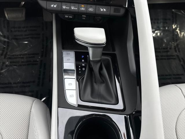 used 2022 Hyundai Elantra car, priced at $23,490