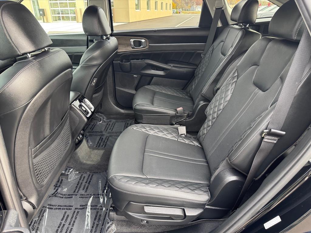 used 2023 Kia Sorento car, priced at $35,995