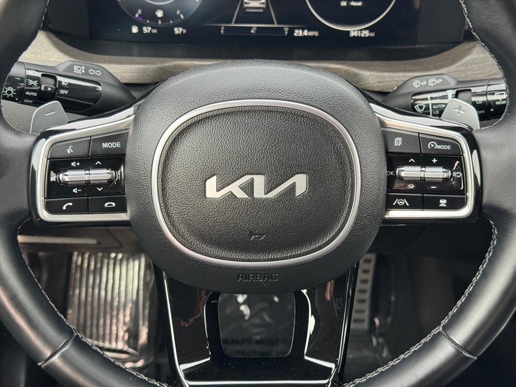used 2023 Kia Sorento car, priced at $35,995