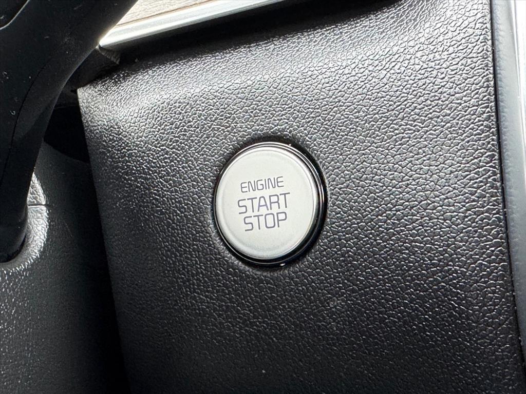 used 2023 Kia Sorento car, priced at $35,995