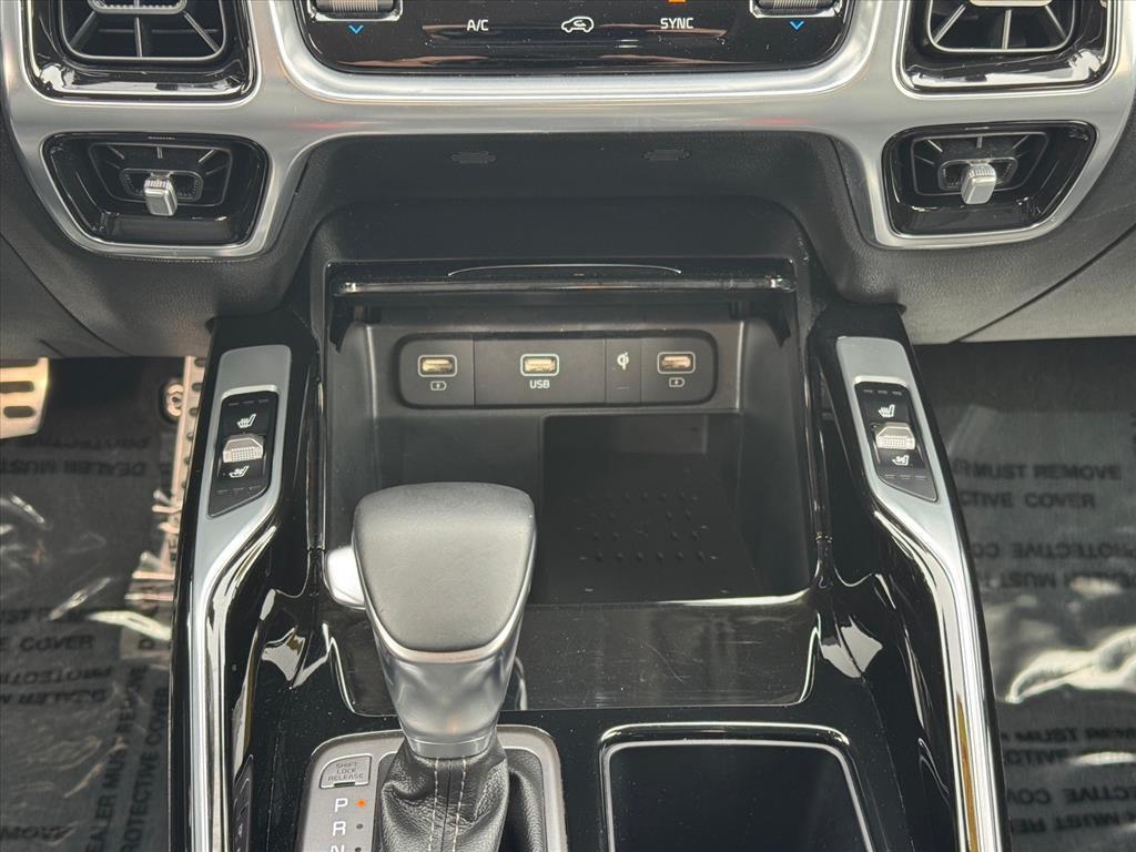 used 2023 Kia Sorento car, priced at $35,995