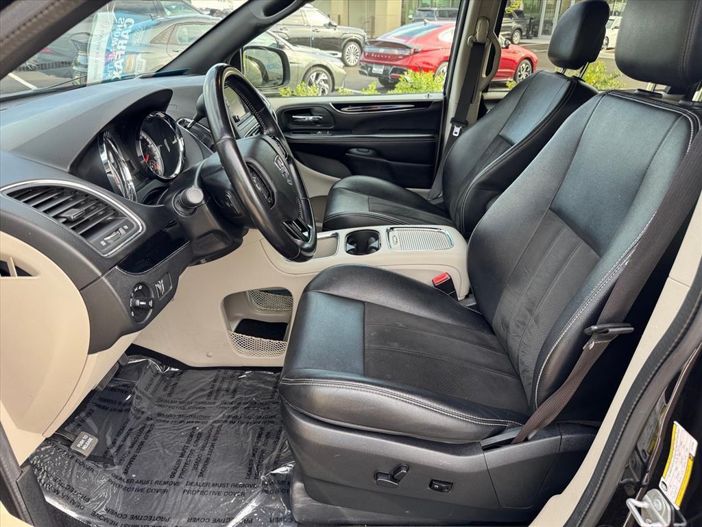 used 2020 Dodge Grand Caravan car, priced at $15,329
