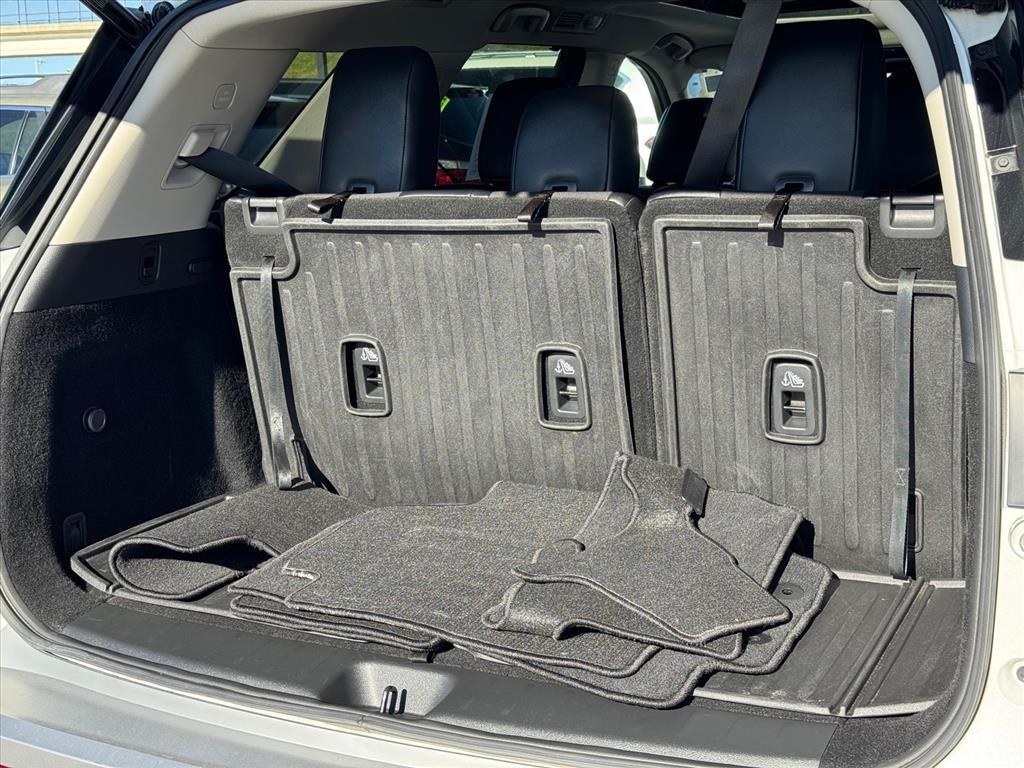 used 2024 Nissan Pathfinder car, priced at $40,520