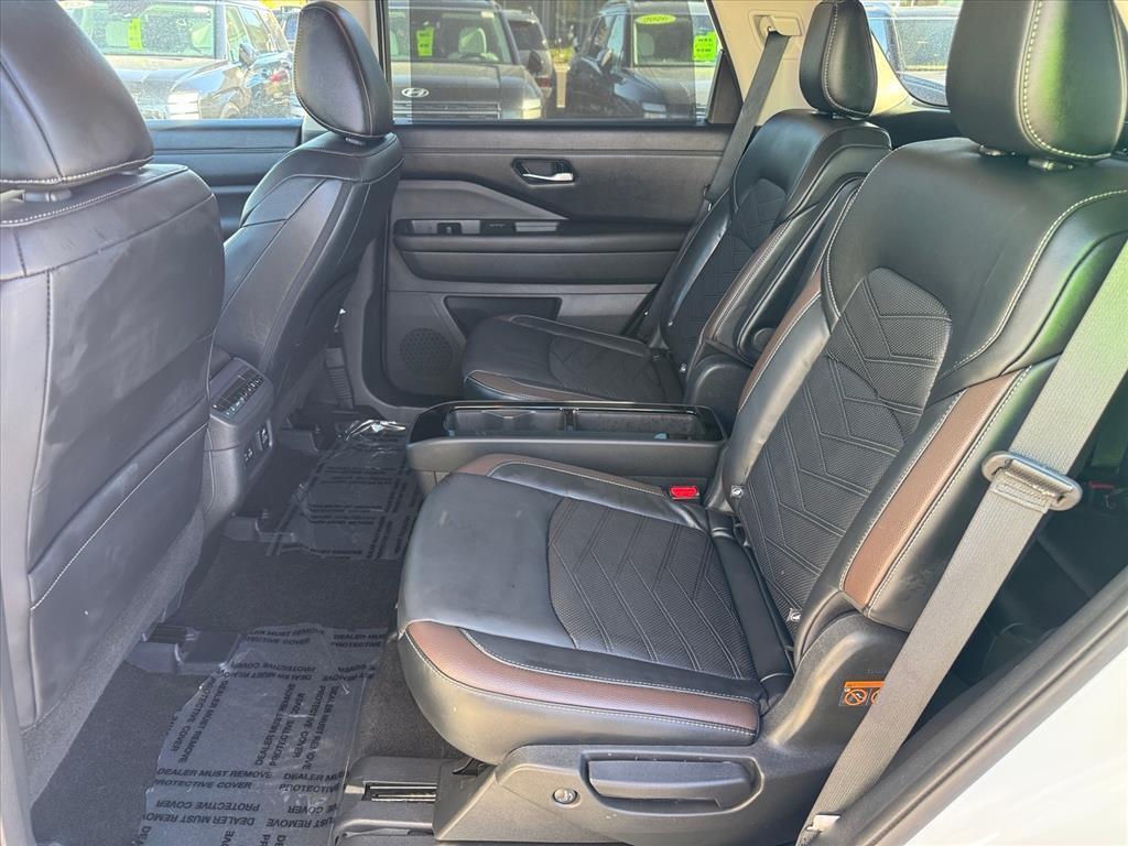 used 2024 Nissan Pathfinder car, priced at $40,520