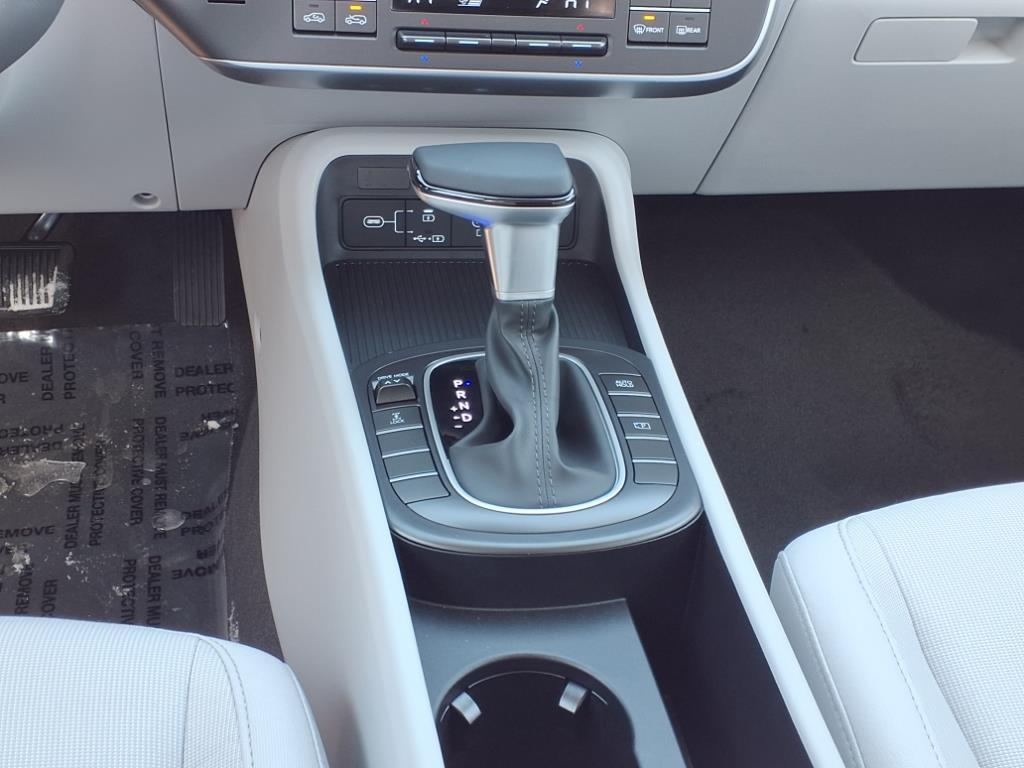 new 2025 Hyundai Kona car, priced at $28,429