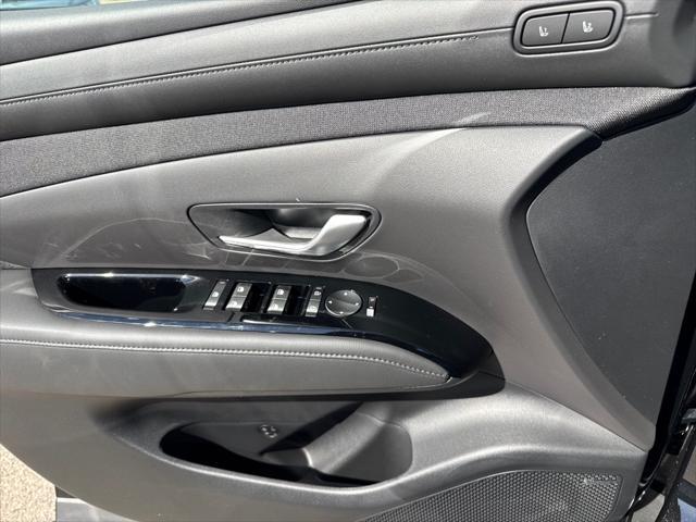 new 2025 Hyundai Tucson car, priced at $40,980