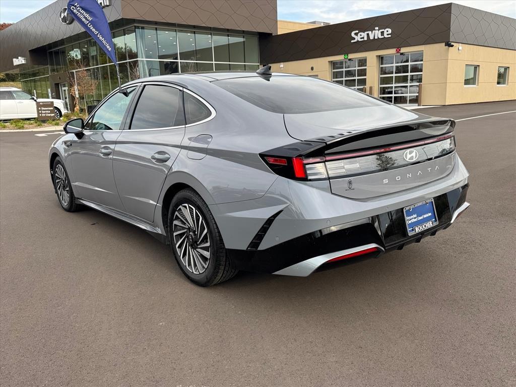used 2024 Hyundai Sonata Hybrid car, priced at $31,560